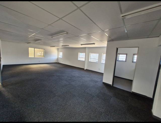 504M² WAREHOUSE TO LET IN WADEVILLE